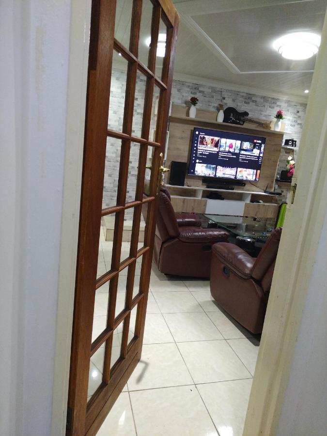 Hostal Cheers Evander Exterior foto