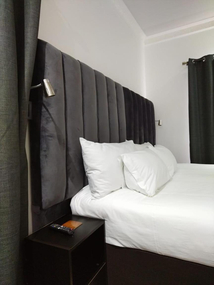 Hostal Cheers Evander Exterior foto