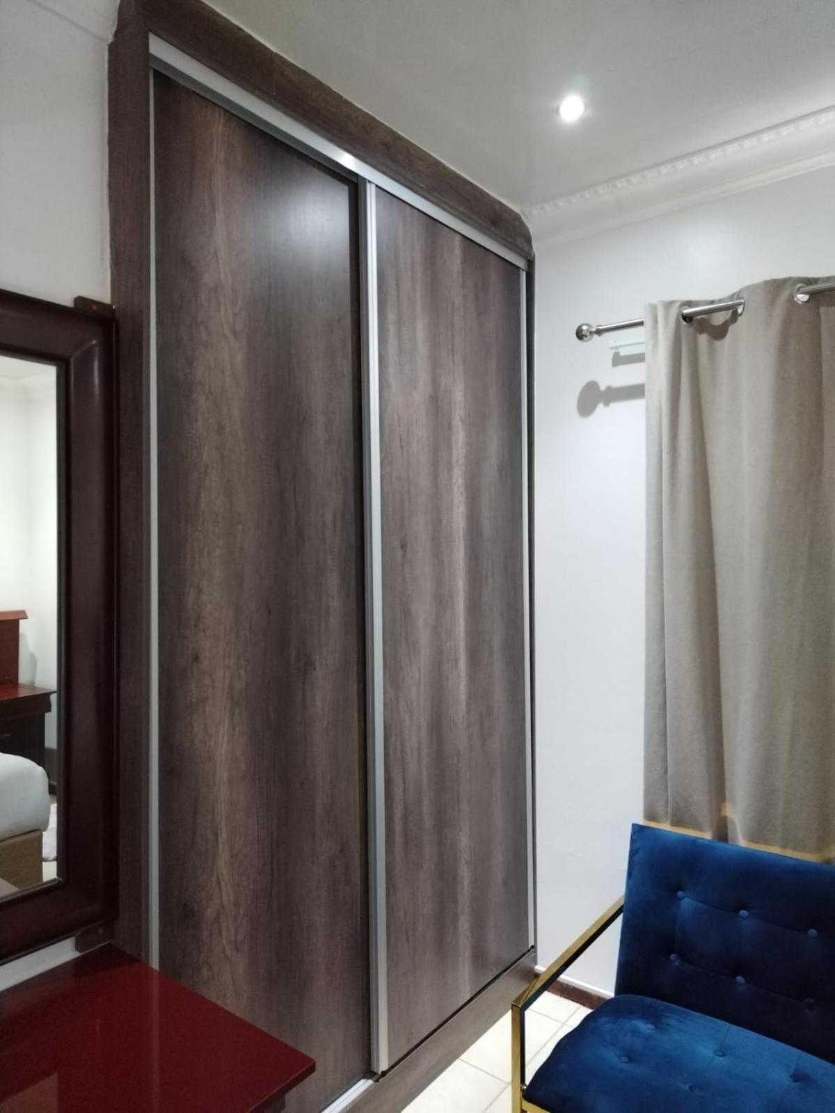 Hostal Cheers Evander Exterior foto